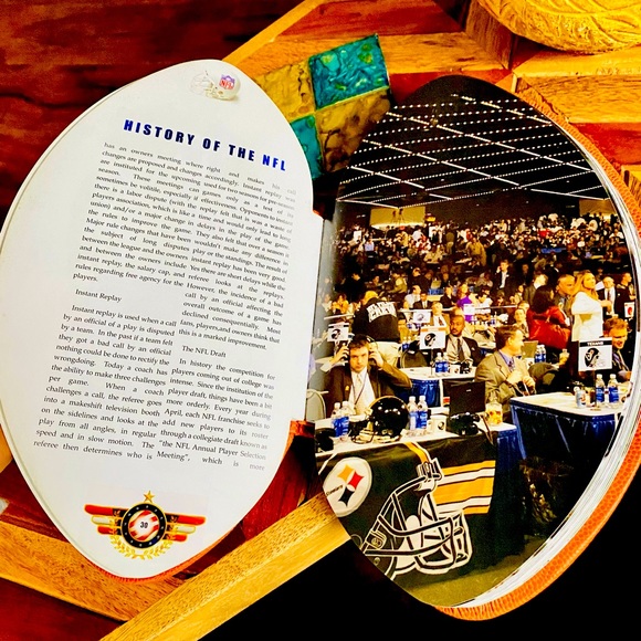 NFL FOOTBALL HISTORY BOOK, Collectors - Picture 8 of 9